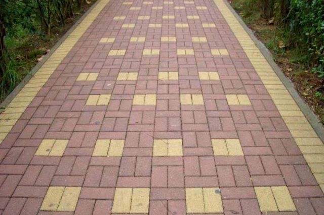 Преимущества дизайна тротуарной плитки во дворе частного дома